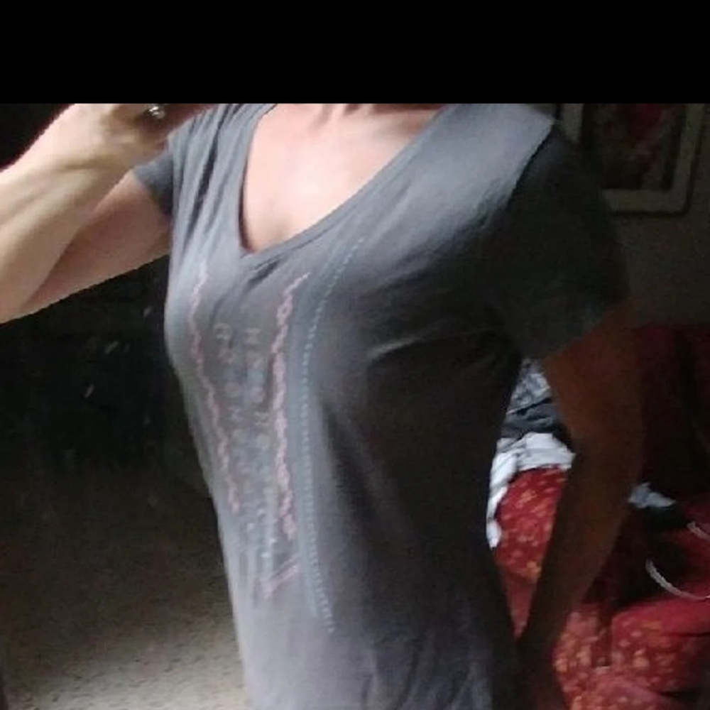 Womens MEDIUM Columbia tshirt